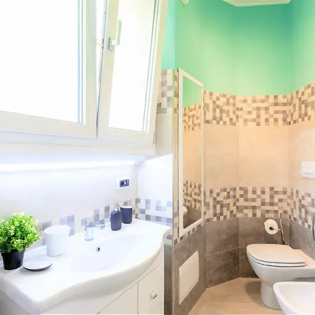 شقة Hostly - Art & Color Midtown - 3br 2ba *